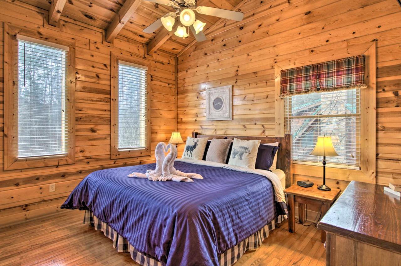 Romantic Cabin With Hot Tub In Pigeon Forge! מראה חיצוני תמונה