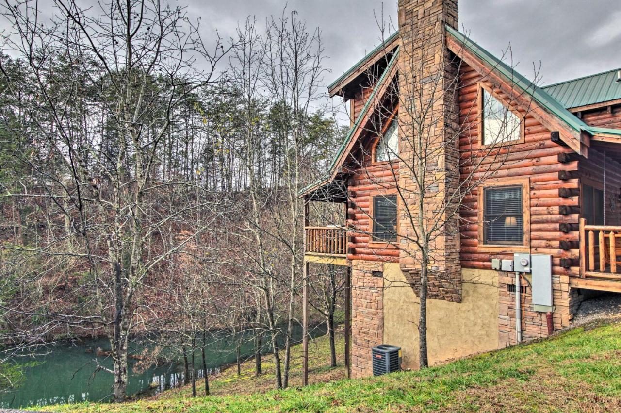 Romantic Cabin With Hot Tub In Pigeon Forge! מראה חיצוני תמונה